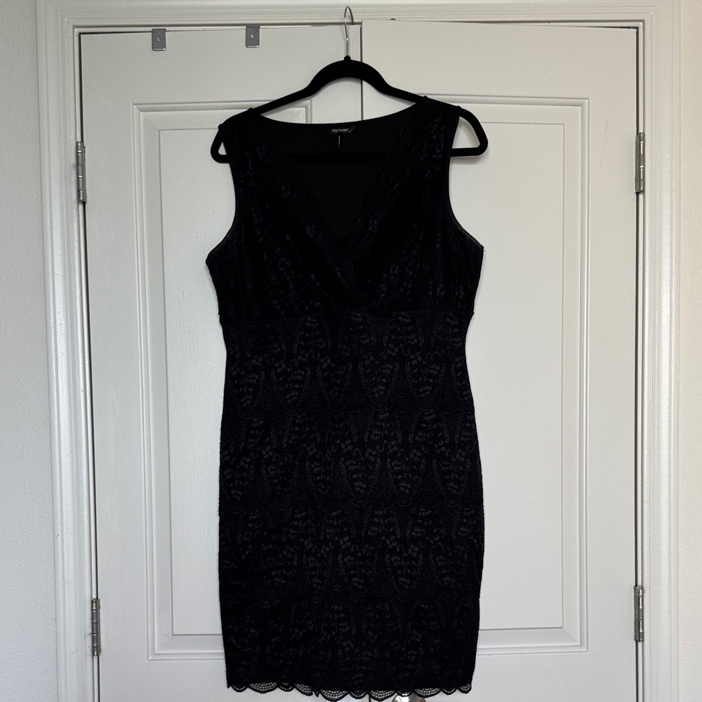 Daisy Fuentes Elegant Black Sleeveless Mini Dress